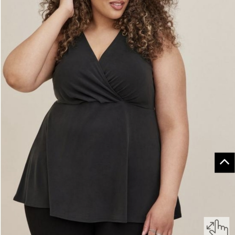 NWOT Torrid Studio Knit Surplice Tank